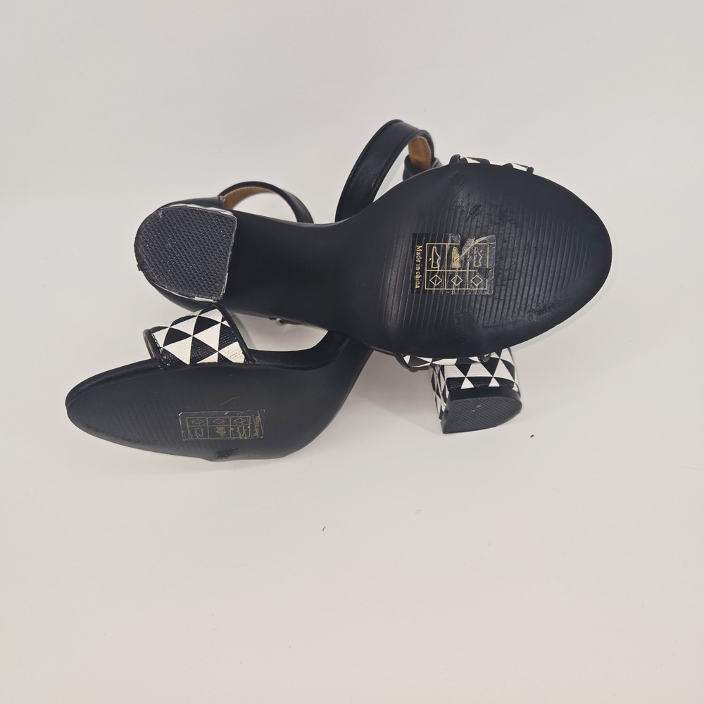 Patrizia By Springs Step Black White Check Sandals Heels Size 6.5 US Block Heel - Picture 5 of 6